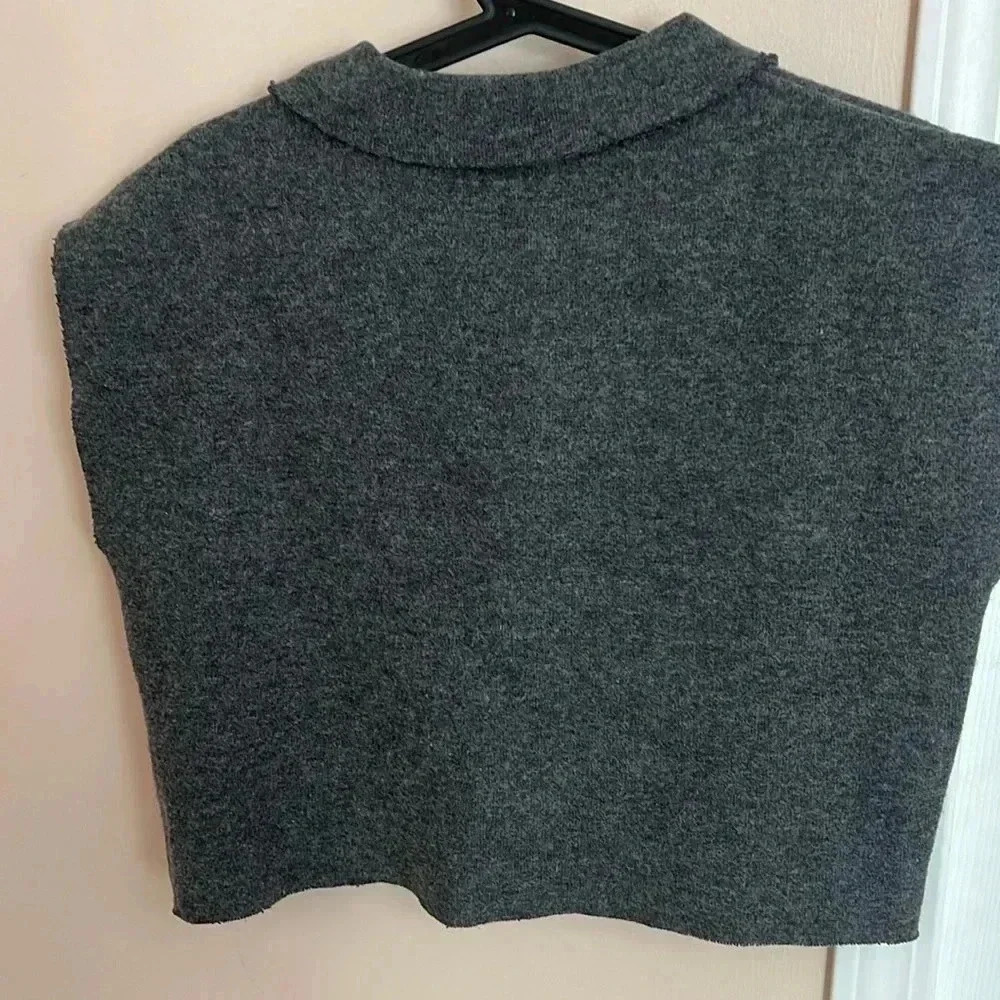 (14) Zara wool cropped sleeveless sweater - Picture 2 of 3
